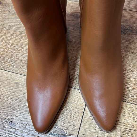 NWOB Martha Davis Chestnut Heel Booties Size 41/10 - Picture 5 of 8